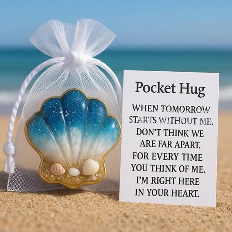Dachshund Pocket Hug – Heartwarming Gift with Inspirational Card