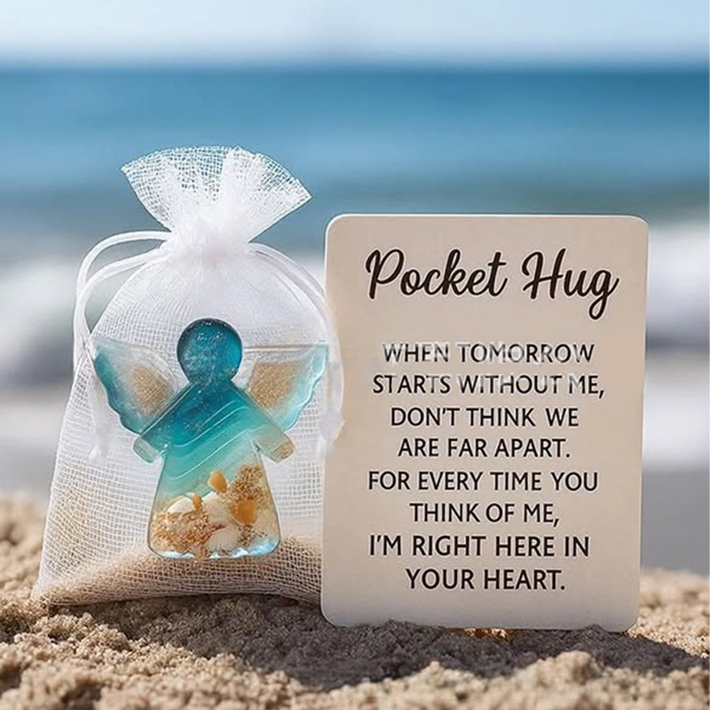 Dachshund Pocket Hug – Heartwarming Gift with Inspirational Card