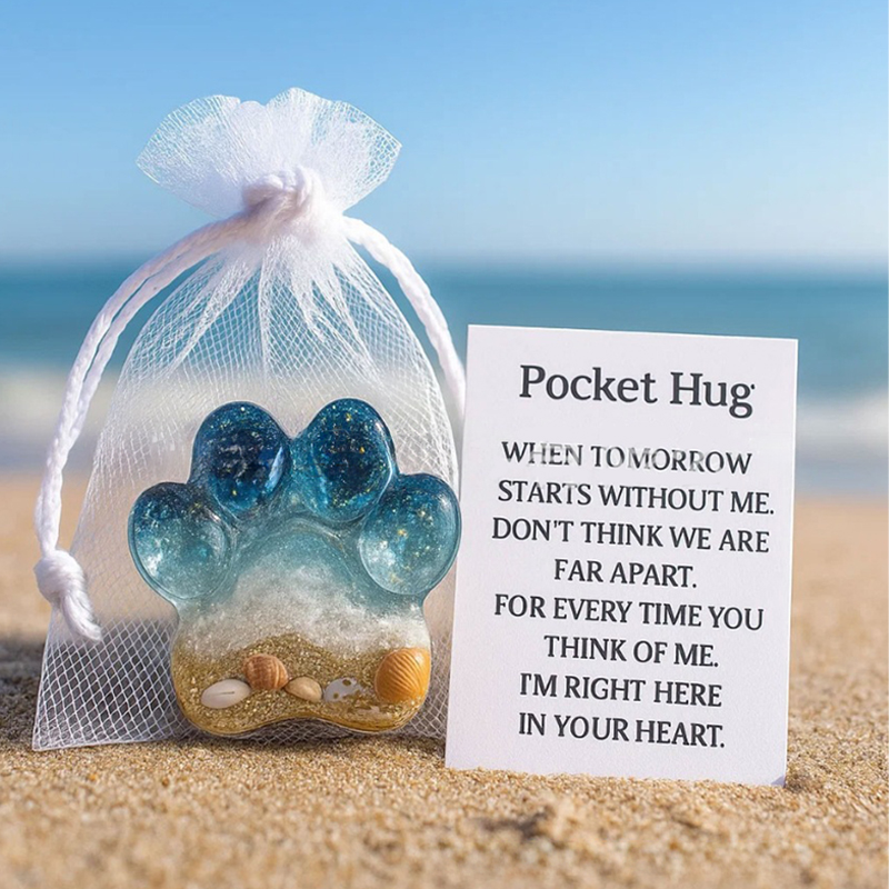 Dachshund Pocket Hug – Heartwarming Gift with Inspirational Card