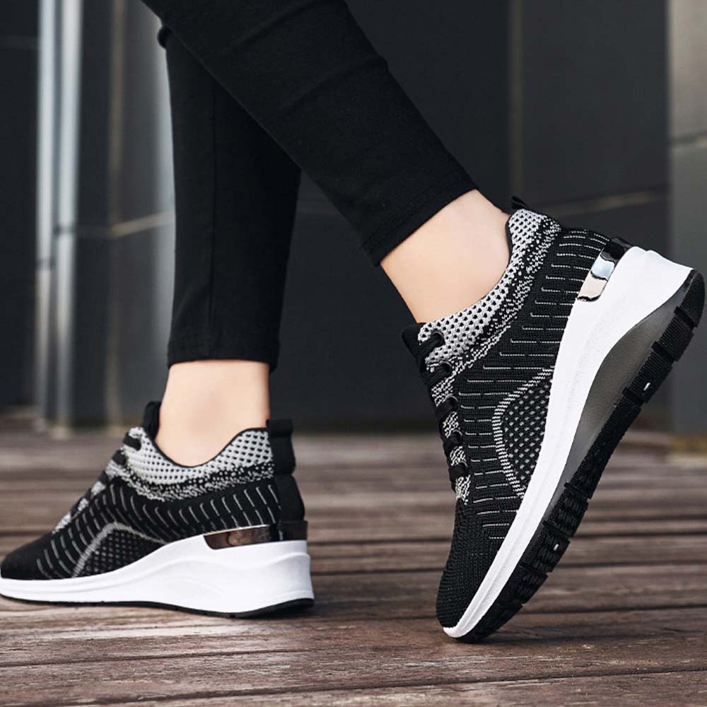 Nuevas zapatillas transpirables de suela gruesa para mujer