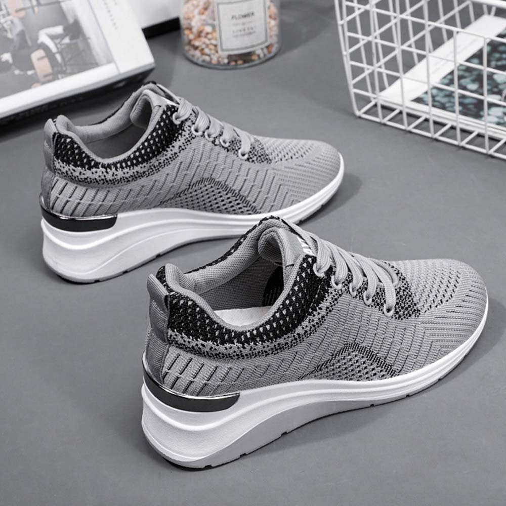 Nuevas zapatillas transpirables de suela gruesa para mujer