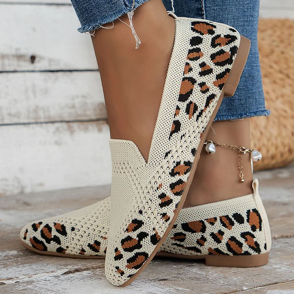 Smiledeer Spring and Autumn Knitted Breathable Flat Casual Shoes for Women