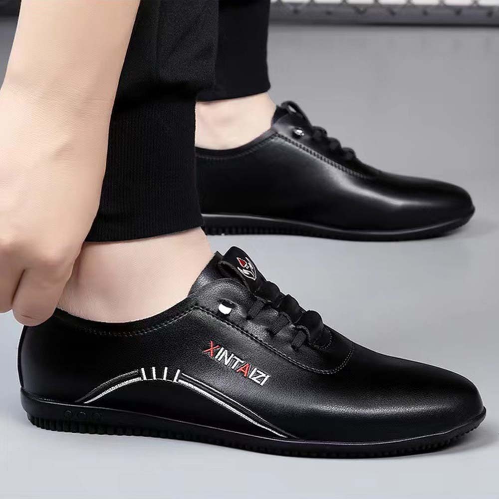 Zapatos casuales de cuero con suela blanda y estilo para hombre