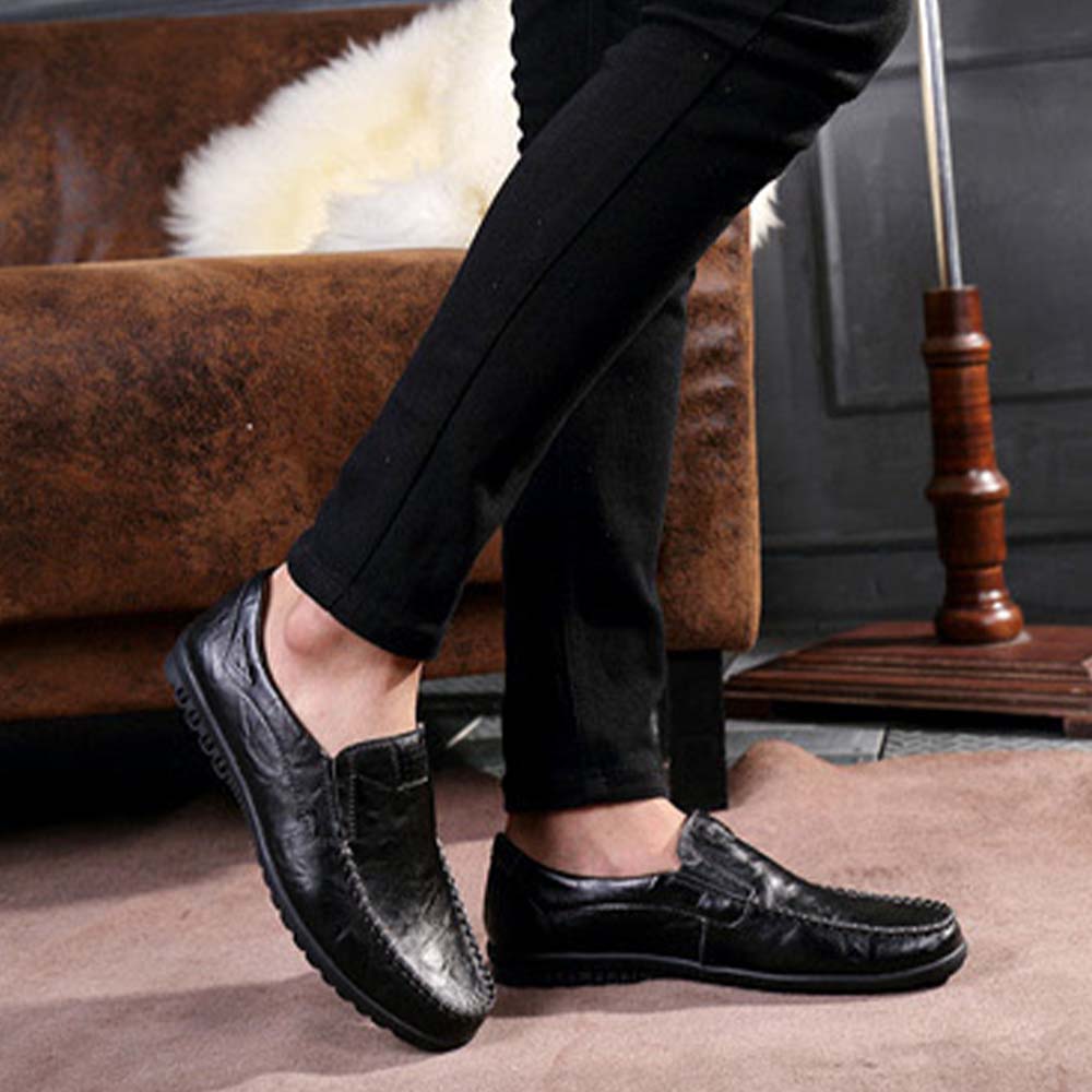 Zapatos casuales de cuero cómodos y sin cordones para hombre