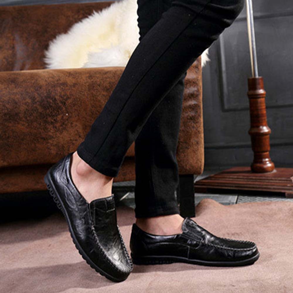 Zapatos casuales de cuero cómodos y sin cordones para hombre