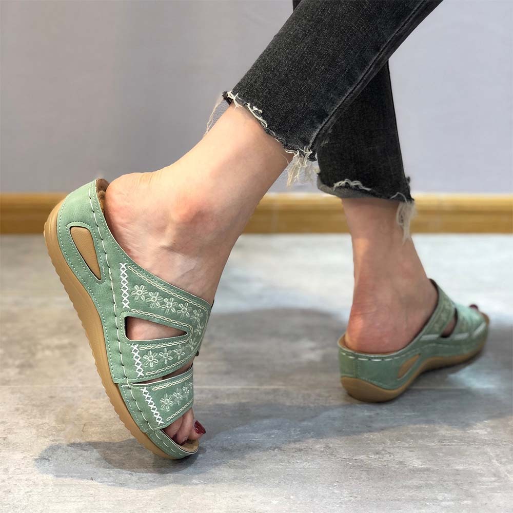 2024 nuevas zapatillas de suela gruesa con boca de pez y cuña para mujer