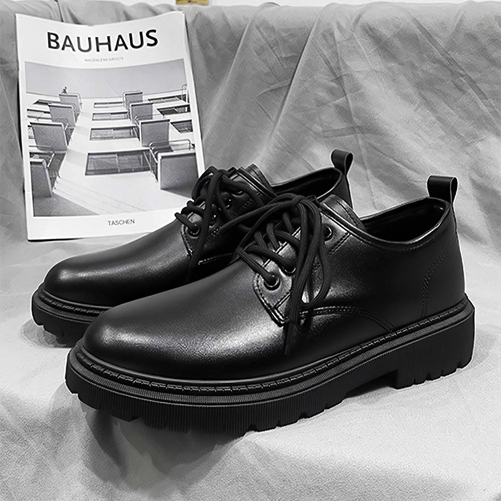 Nuevos zapatos de cuero con cordones de estilo británico para hombre