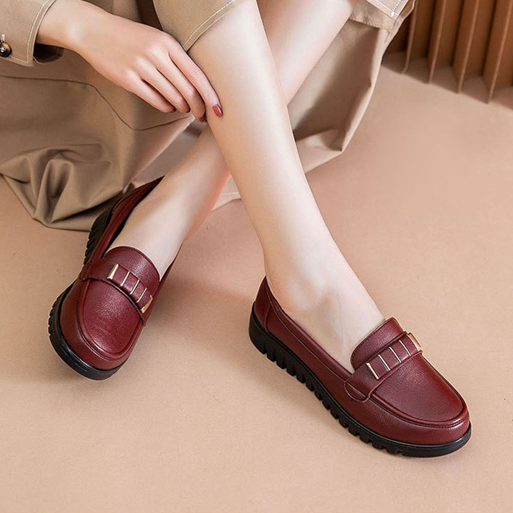 Spring and Autumn Women's Slip-On Leather Flat Loafers