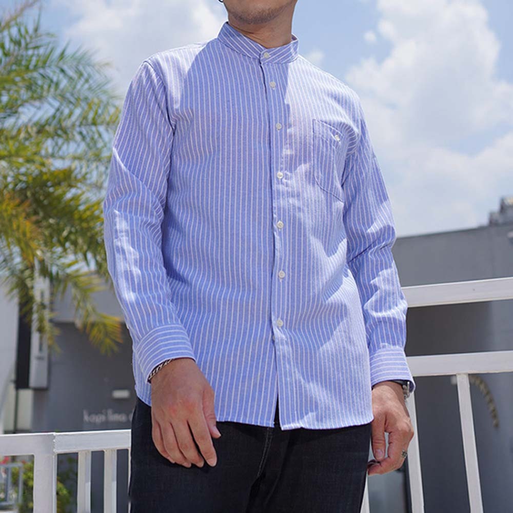 Camisa casual de manga larga a rayas con cuello levantado y talla grande para hombre