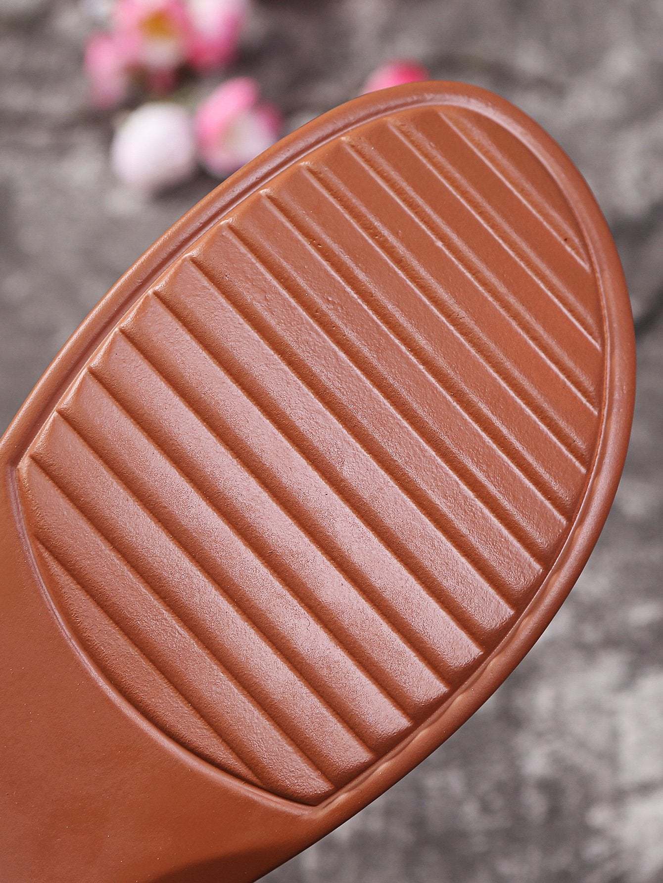 Olivoslindo Sandalias ortopédicas con bordado floral