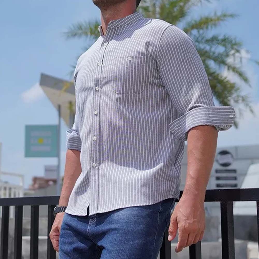 Camisa casual de manga larga a rayas con cuello levantado y talla grande para hombre