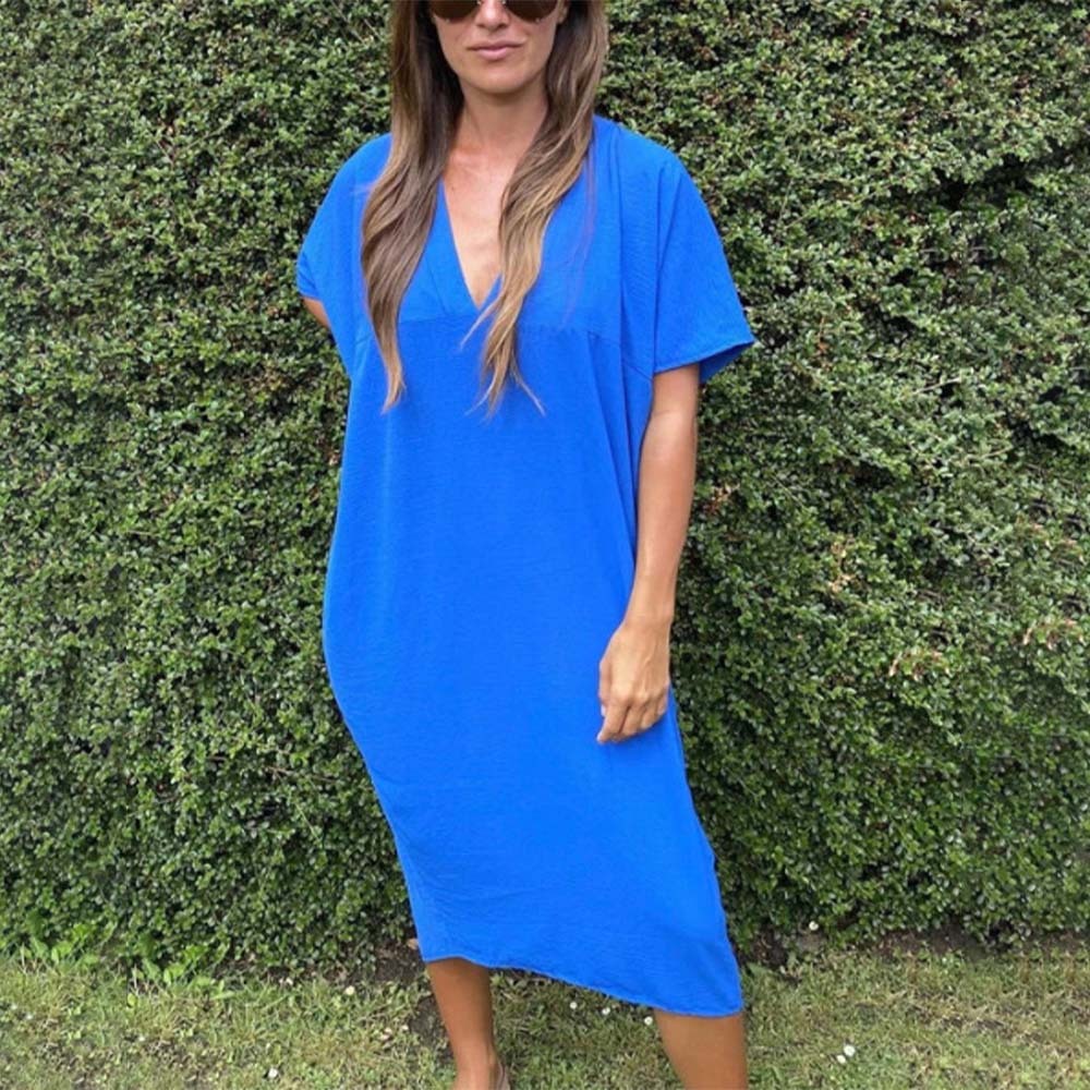 Vestido de seda hielo con cuello en V y manga murciélago de color liso