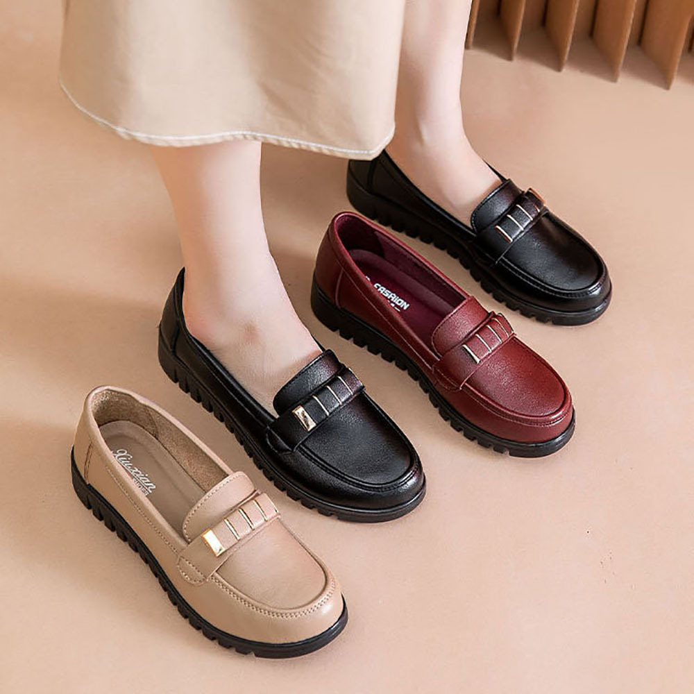 Spring and Autumn Women's Slip-On Leather Flat Loafers
