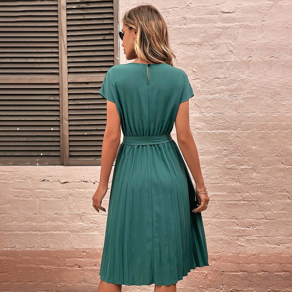 Women's Summer Solid Color Pleated Lace-Up Resort Dress