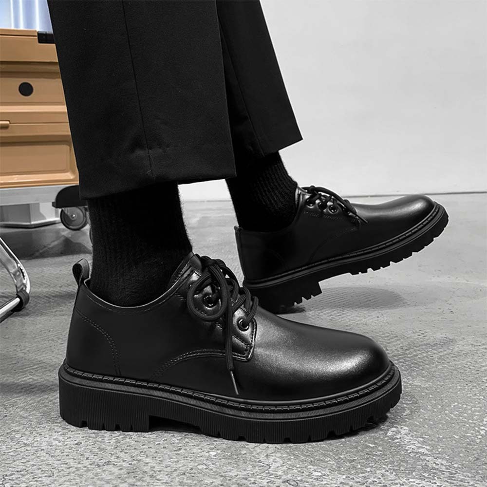 Nuevos zapatos de cuero con cordones de estilo británico para hombre
