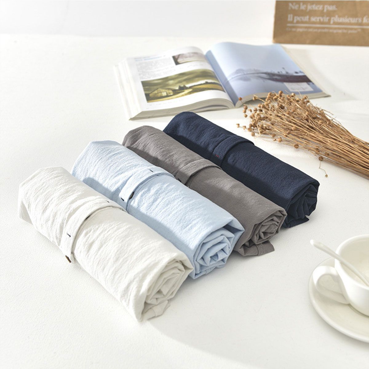 Men's short-sleeved cotton and linen shirt