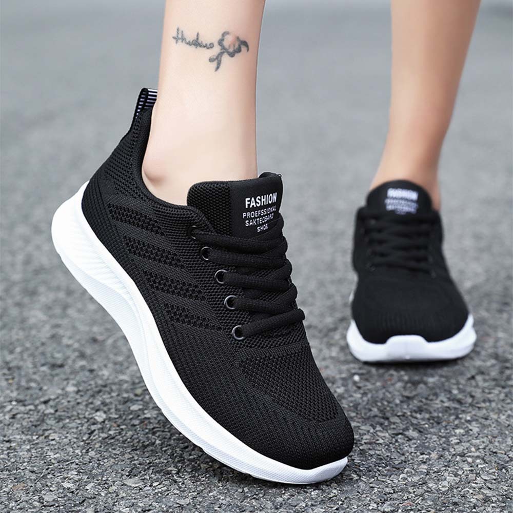 Women's Breathable Flyknit Mesh Casual Lace-up Sneakers