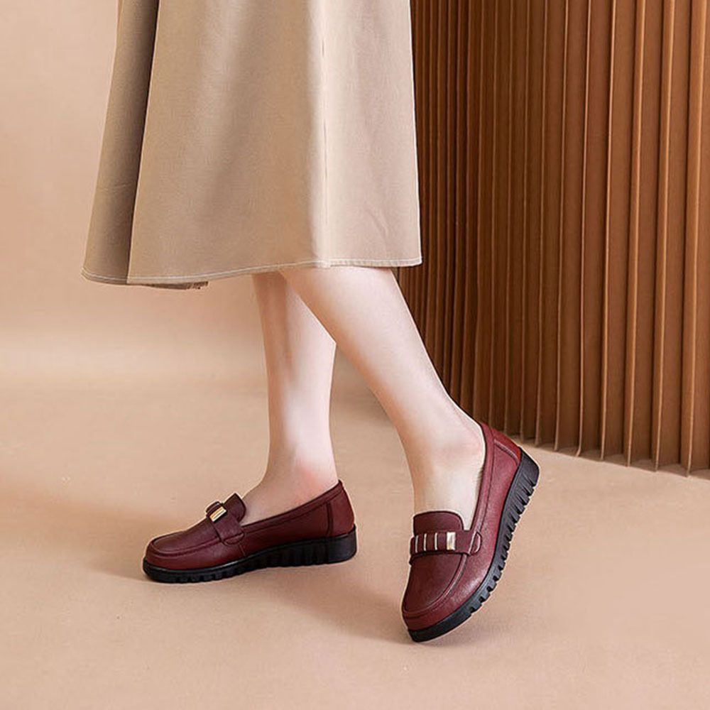Spring and Autumn Women's Slip-On Leather Flat Loafers