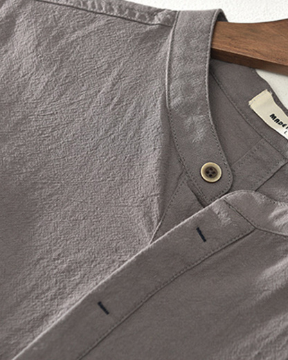 Men's short-sleeved cotton and linen shirt