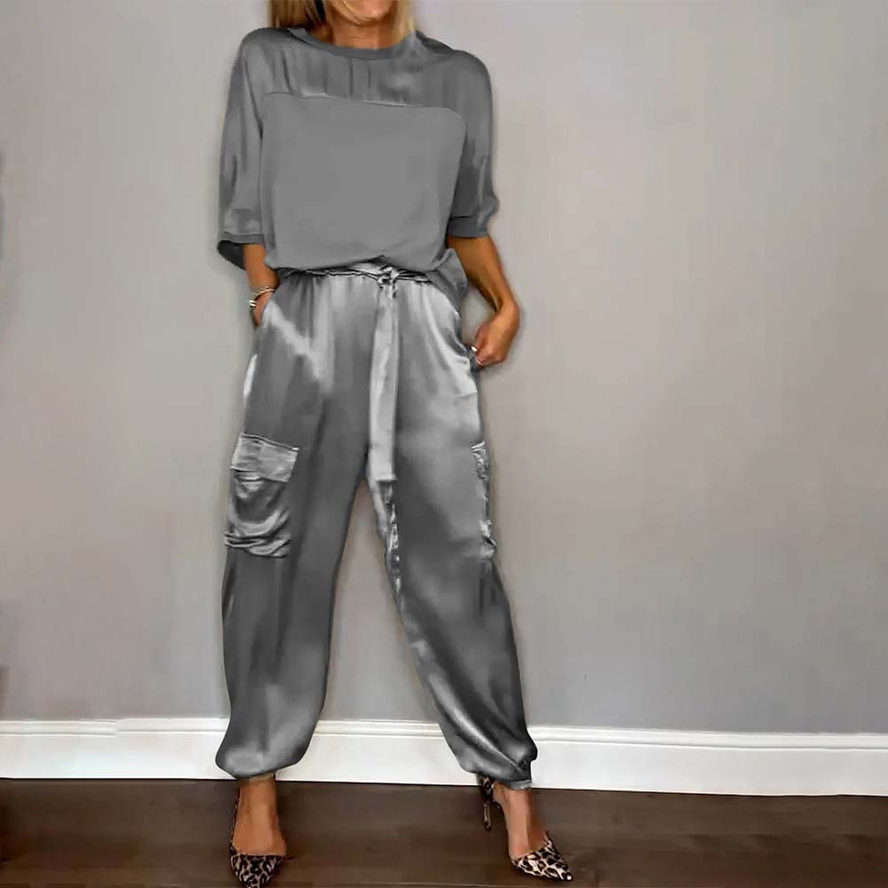 Conjunto dos piezas de top y pantalón media manga de raso liso