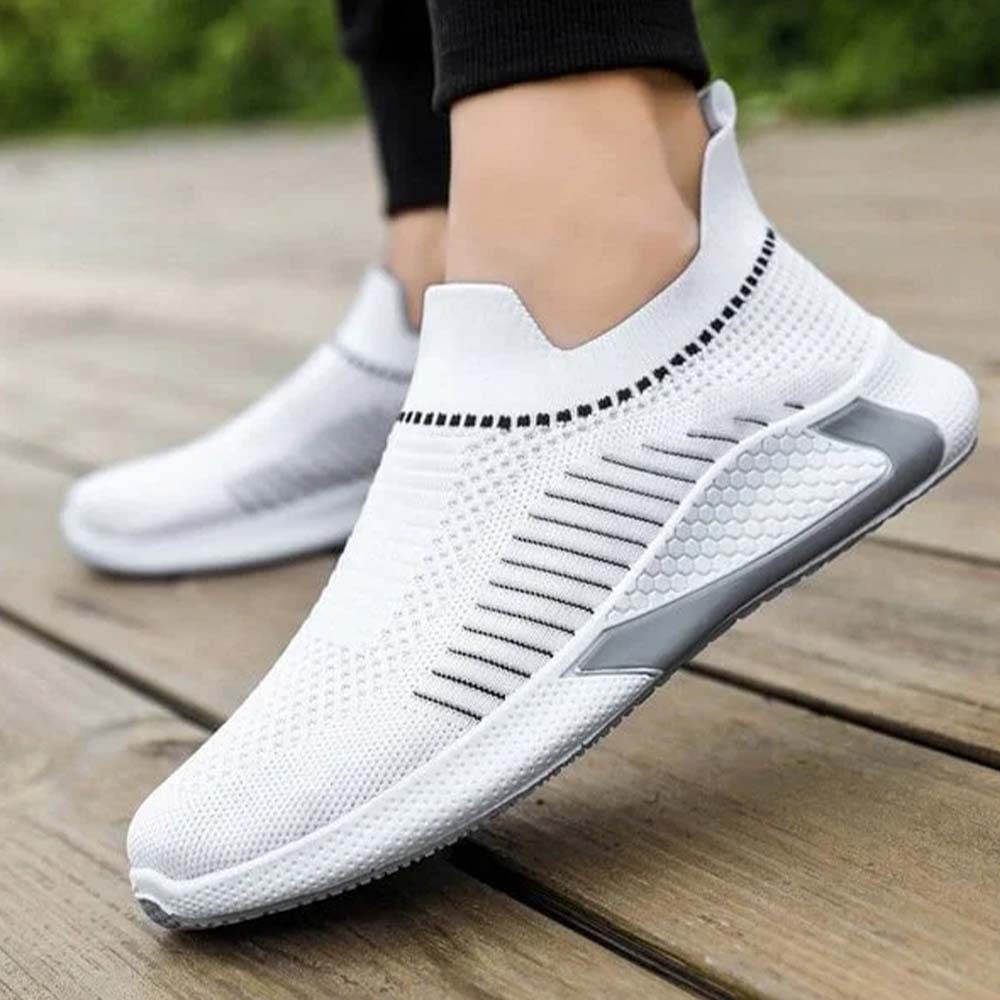 2024 New men's breathable and comfortable casual sports shoes