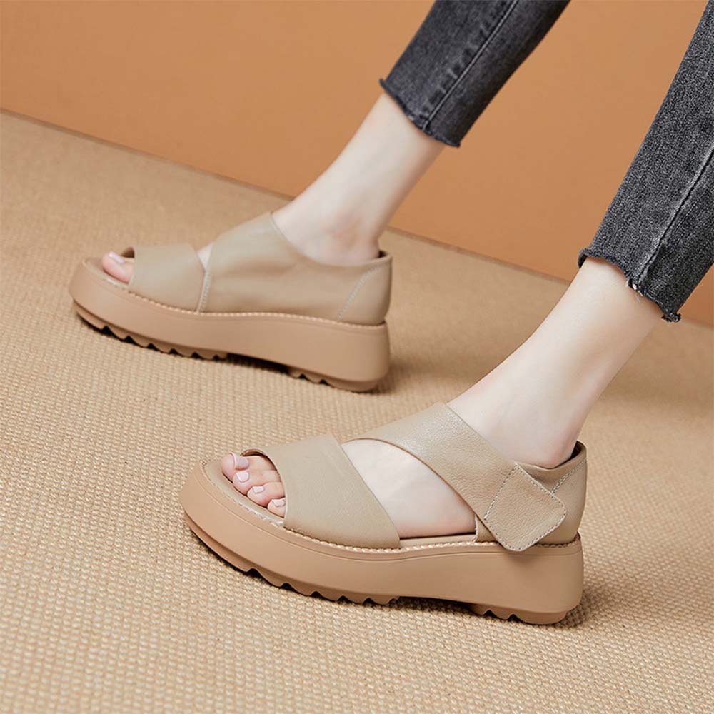 Sandalias informales de piel con velcro y suela gruesa para mujer