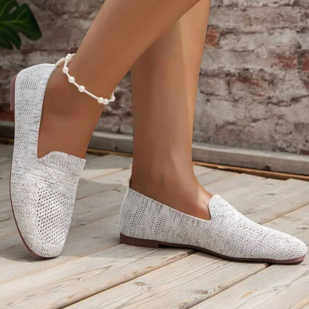 Smiledeer Spring and Autumn Knitted Breathable Flat Casual Shoes for Women
