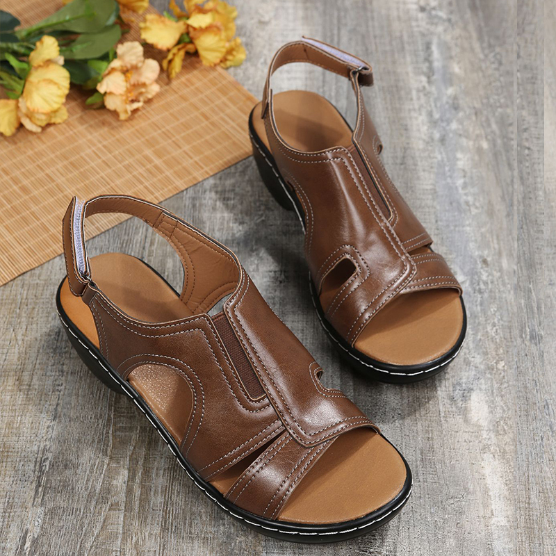 Sandalias de cuero de alta calidad de verano 2024 para mujer