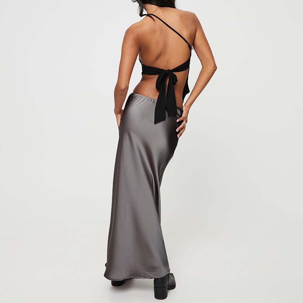 Falda de mujer elegante de satén con tirantes y talle alto