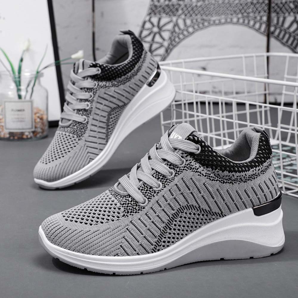 Nuevas zapatillas transpirables de suela gruesa para mujer