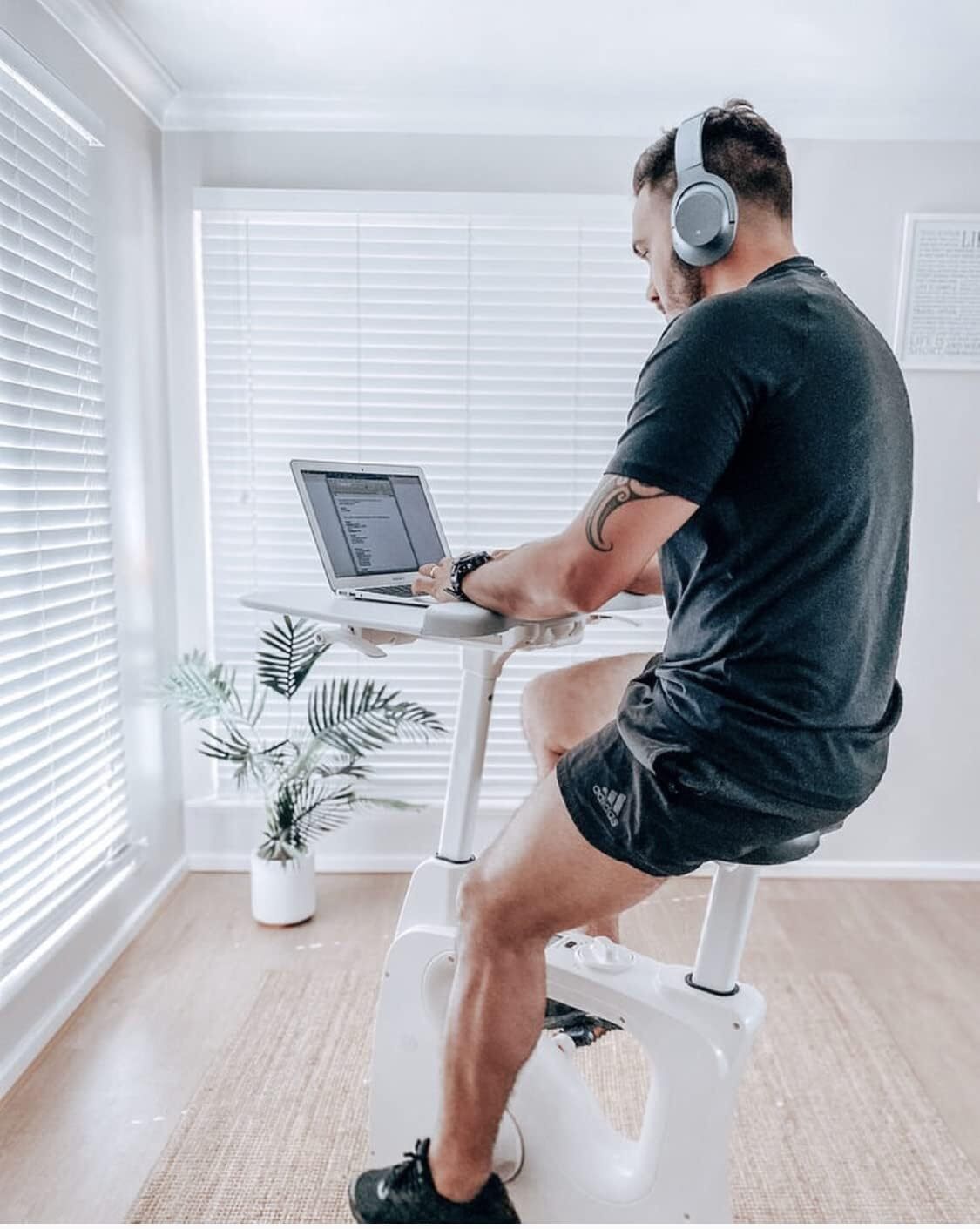 🔥Factory Direct Sales💥Exercise Desk Bike