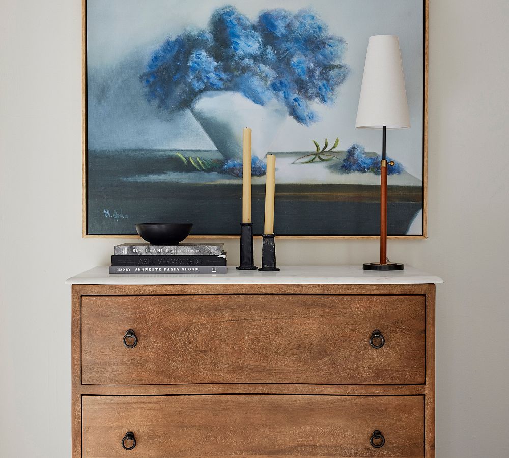 Wholesale Price Indoor Living Room Reading Room Crafted of Brass Finish White Linen Shade with Harp Fitter Table Lamp