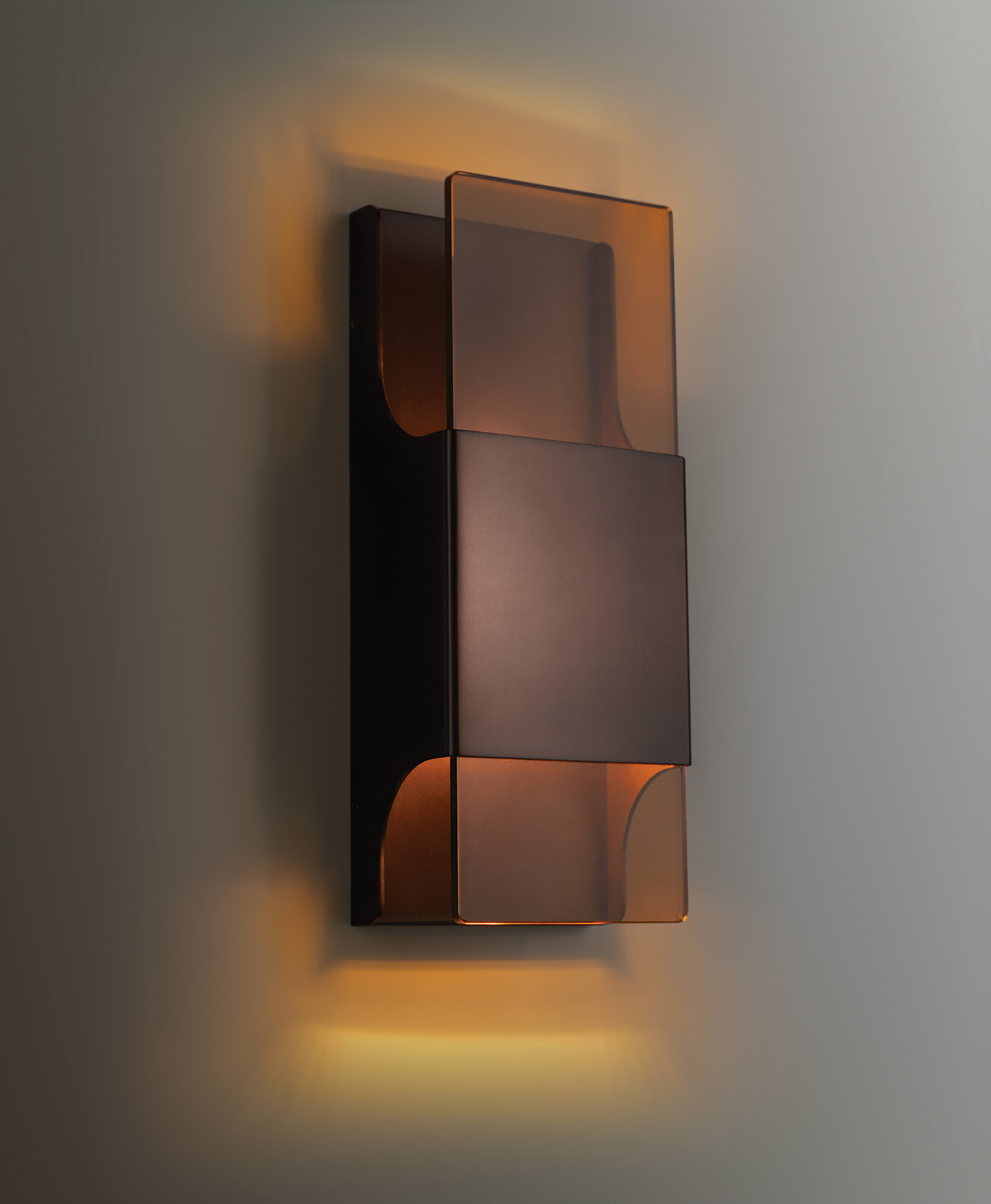 Leclerc Modern LED Brass Wall Lamp Slim Sconce with Adjustable Height Oval Shape for Hotels
