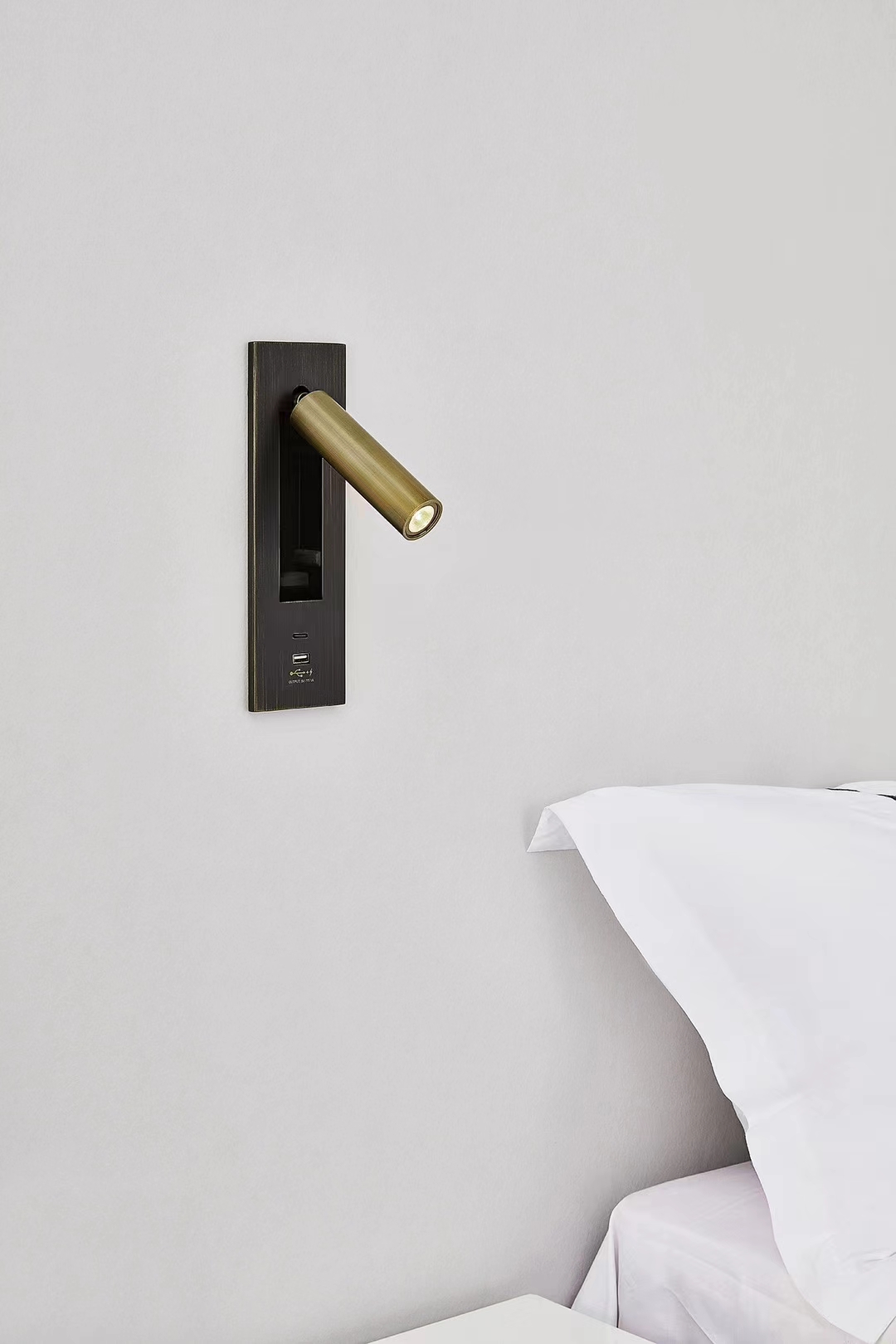 Embedded Recessed Headboard Wall Reading Lamp With USB