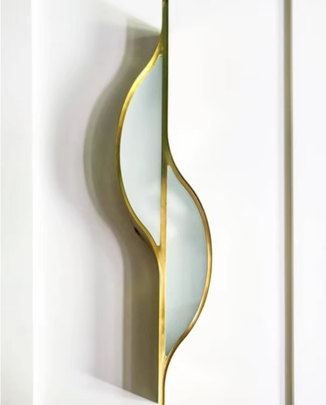 Customized Practical Classic Wall Sconces Living Room Background Led Wall Light Beautiful Gold Bedroom Bedside Wall Lamp