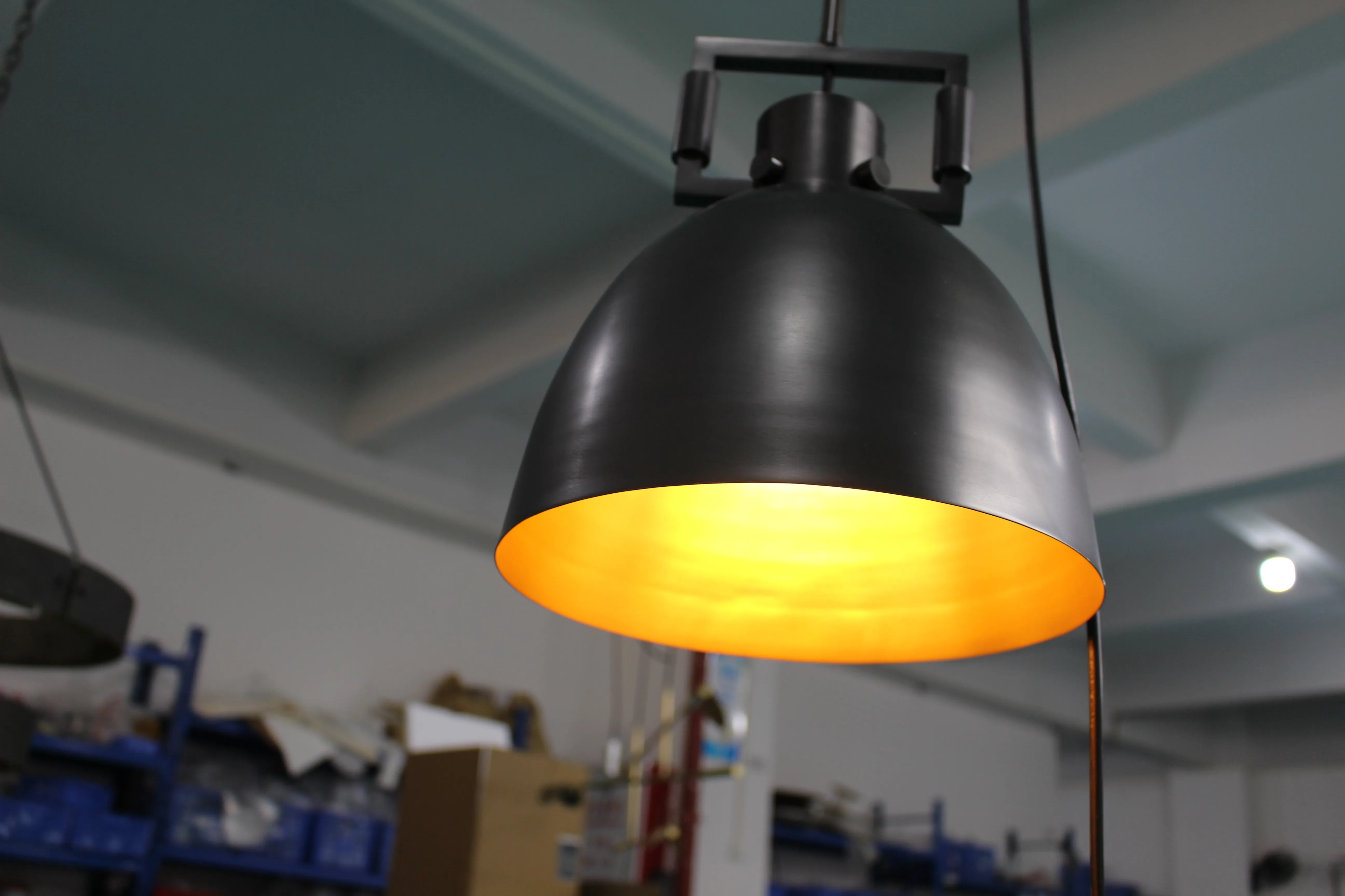 Factory Sales Rustic Retro Pendant Light with Brass Frame for Bedroom Living Room Kitchen Island-for Farmhouse Decor E12 Base