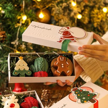 Christmas Cartoon Gingerbread Man Christmas Tree Deer Shape Scented Candle Gift Box Set