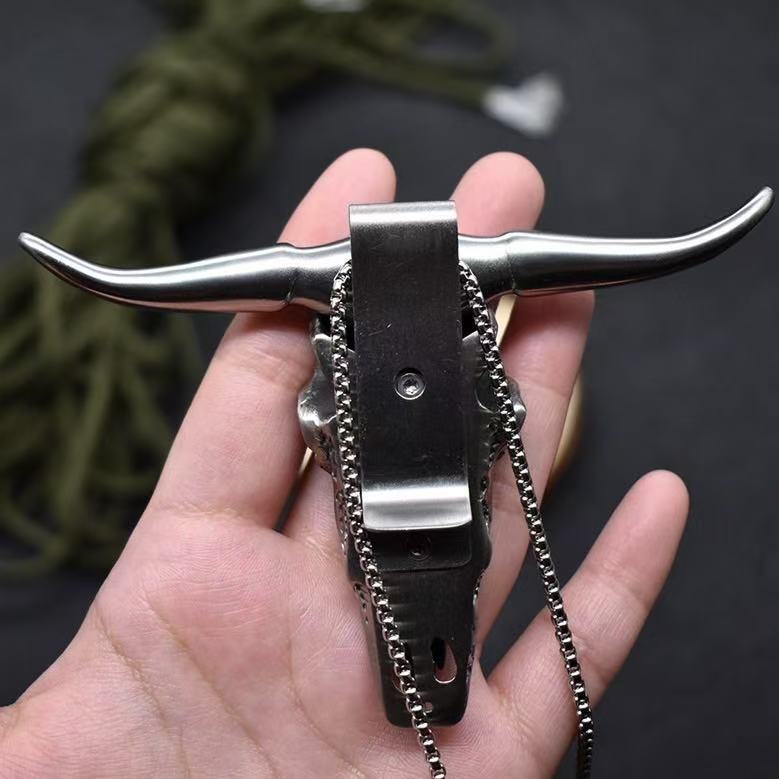 Bull head pendant necklace unpacking tool