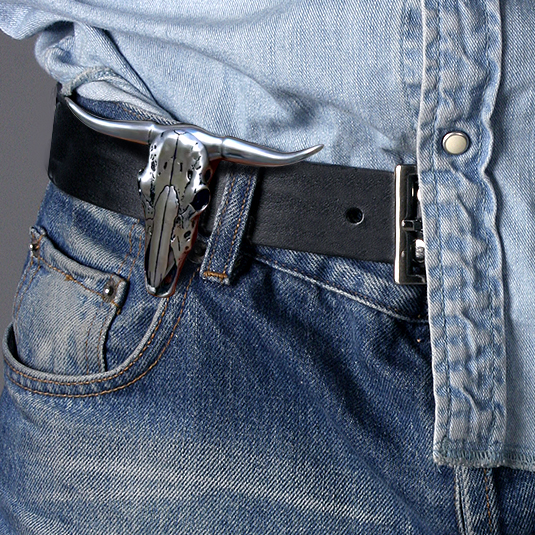  🔥Bull Head Pendant Necklace🔥Self-Defense Knife Necklace 📦🔪 Unpacking Tool 