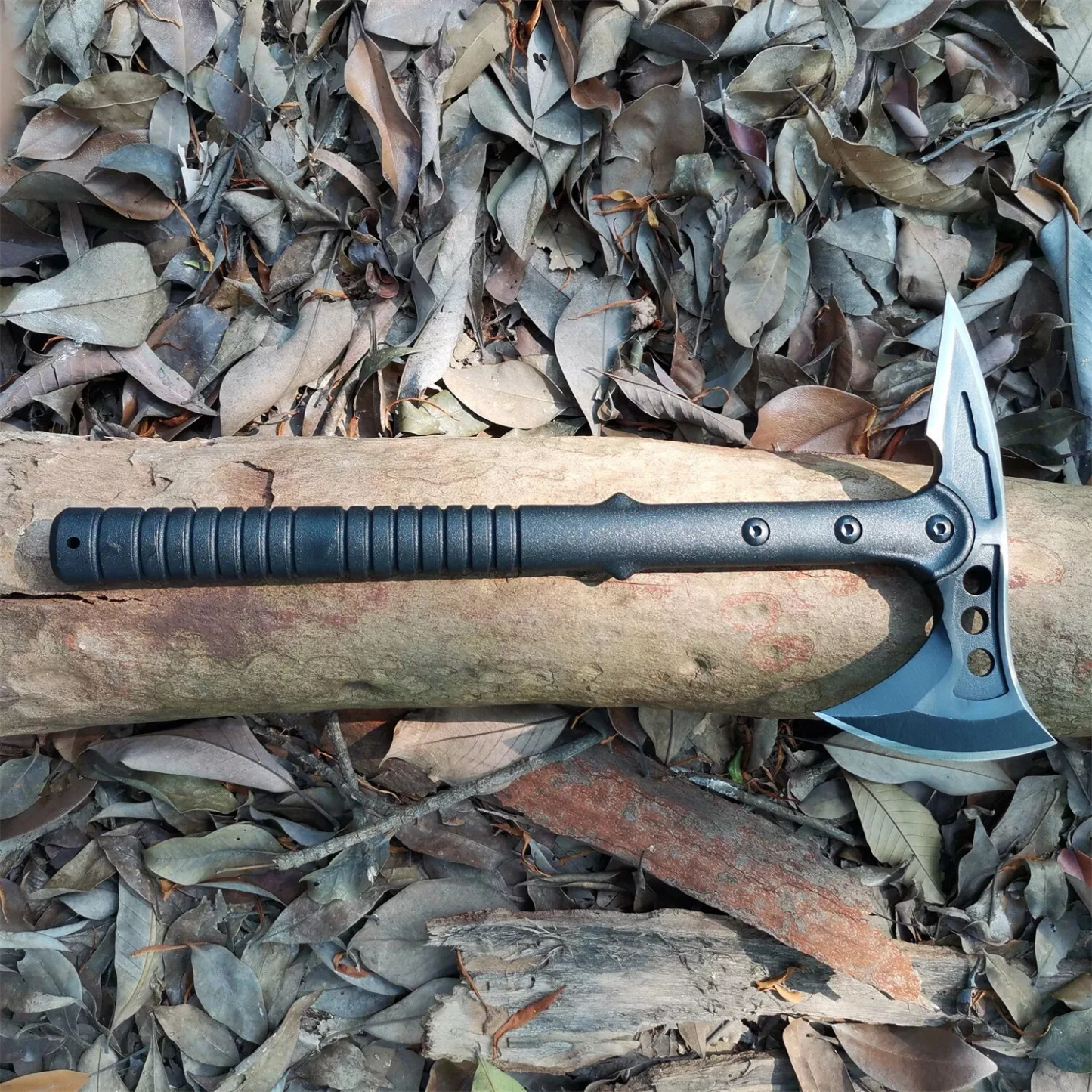 Multi-Functional Garden Axe: Effortless Tree Trimming