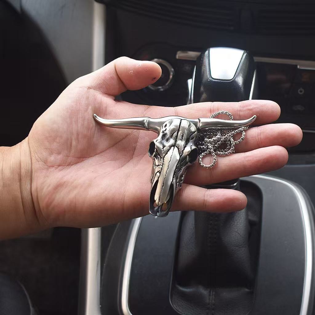  🔥Bull Head Pendant Necklace🔥Self-Defense Knife Necklace 📦🔪 Unpacking Tool 