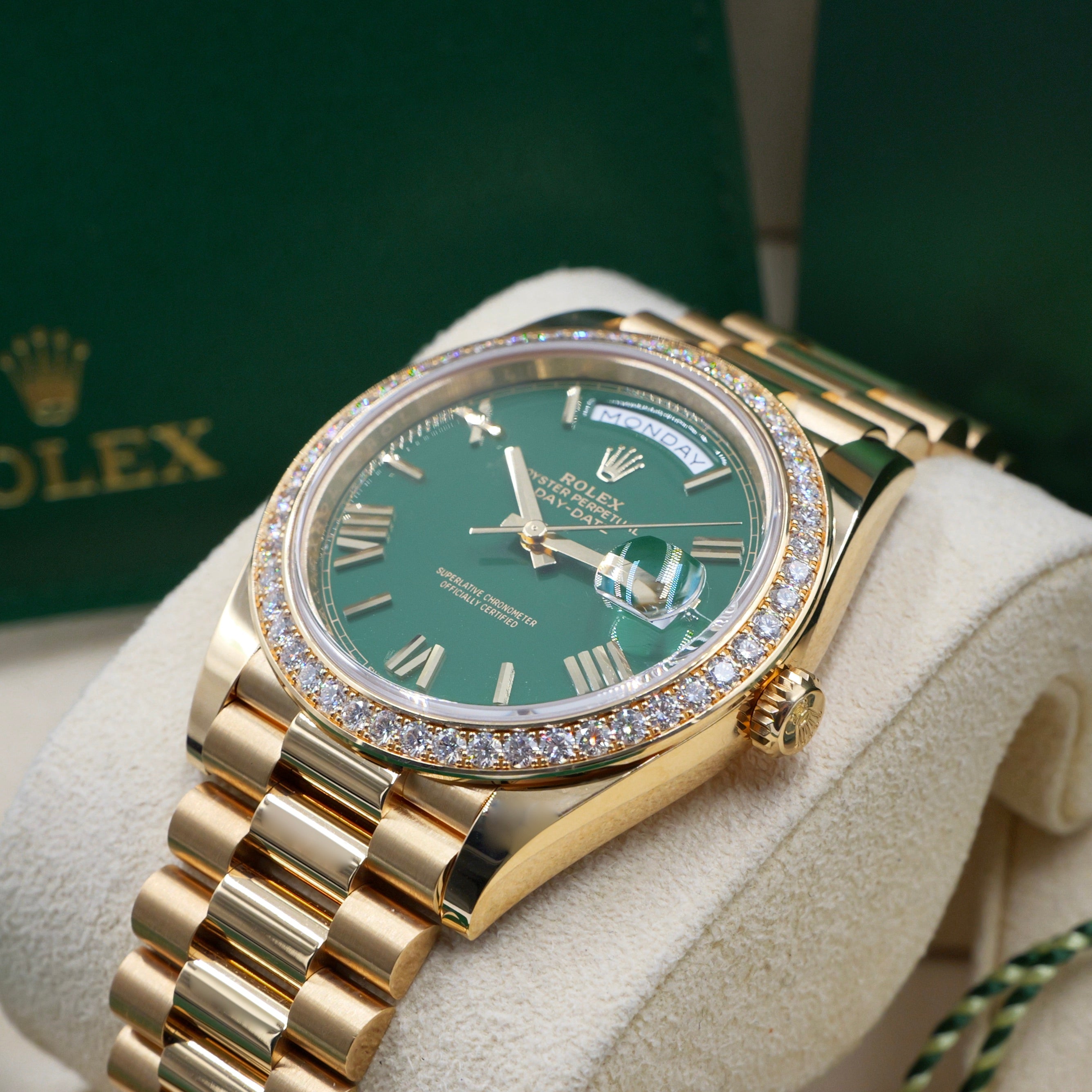 Rolex Day-Date 40 RBR zöld számlappal 228348RBR — Teljes szett (2023)