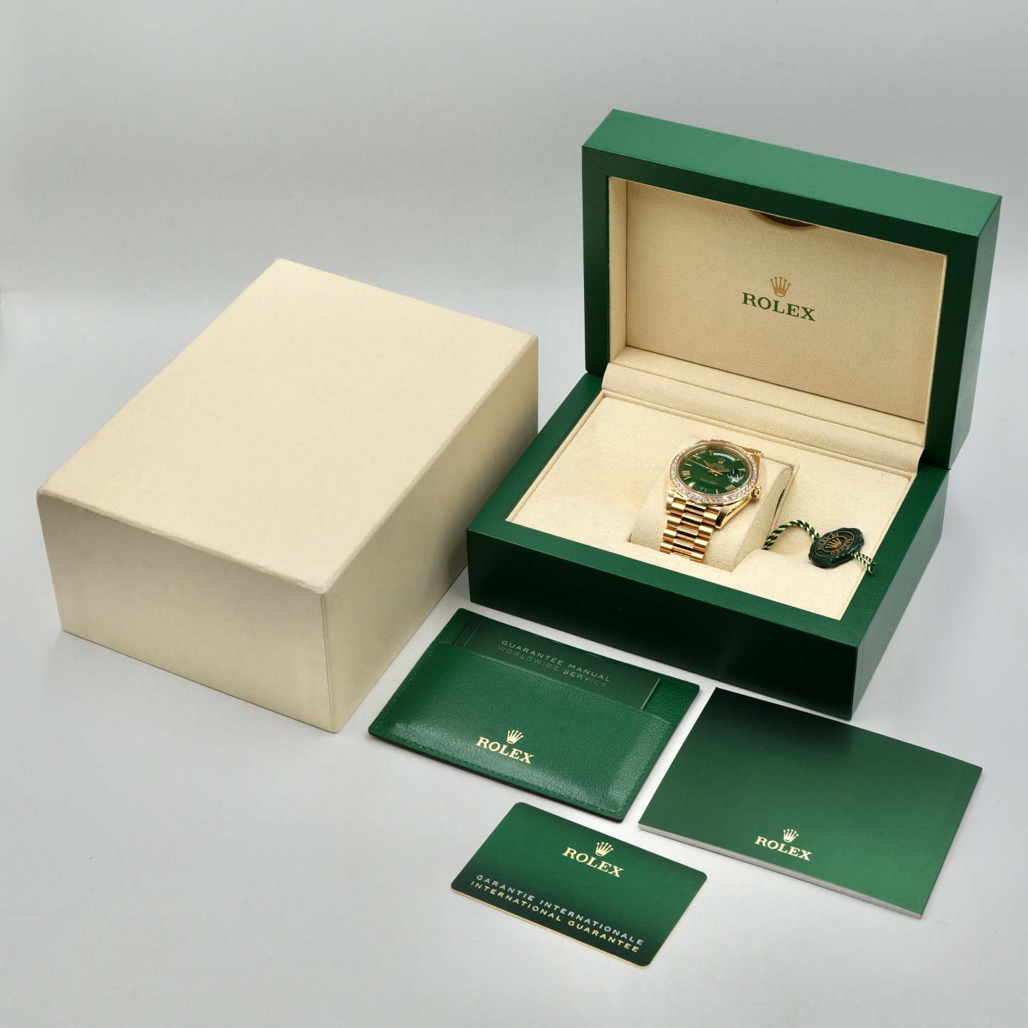 Rolex Day-Date 40 RBR zöld számlappal 228348RBR — Teljes szett (2023)