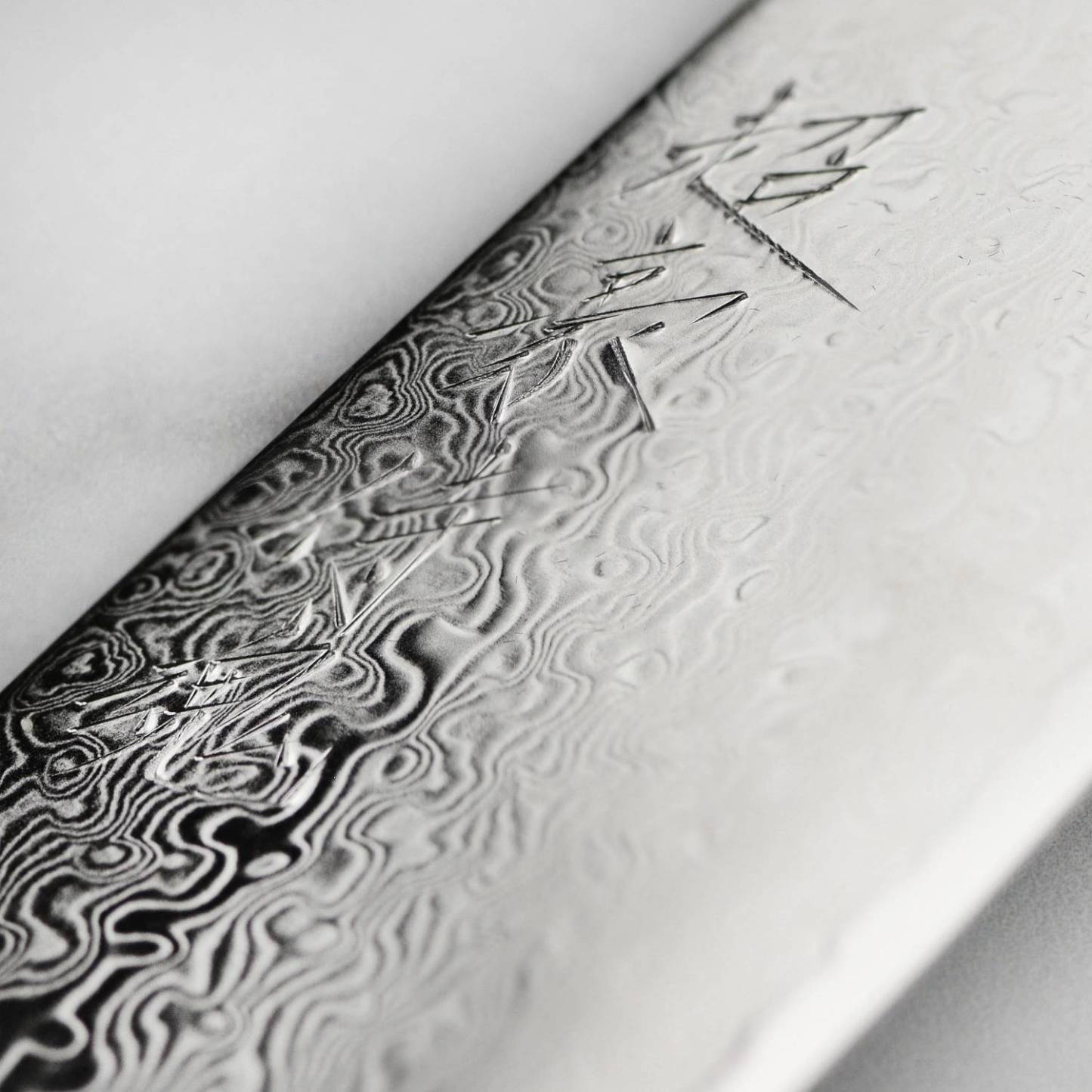 Nejnovější sada japonských třídílných nožů Yaxell Ypsilon SG2 z roku 2024