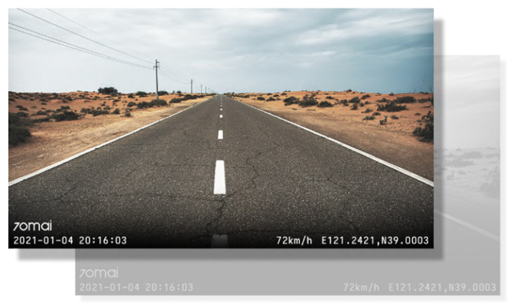 A fot&oacute; egy egyszerű aszfaltutat mutat sivatagi t&aacute;jon, egyik oldalon villanyvezet&eacute;kkel. Alul sz&ouml;veg olvashat&oacute;: &bdquo;70mai 2021-01-04 20:16:03 72km/h E121.2421,N39.0003&rdquo;.