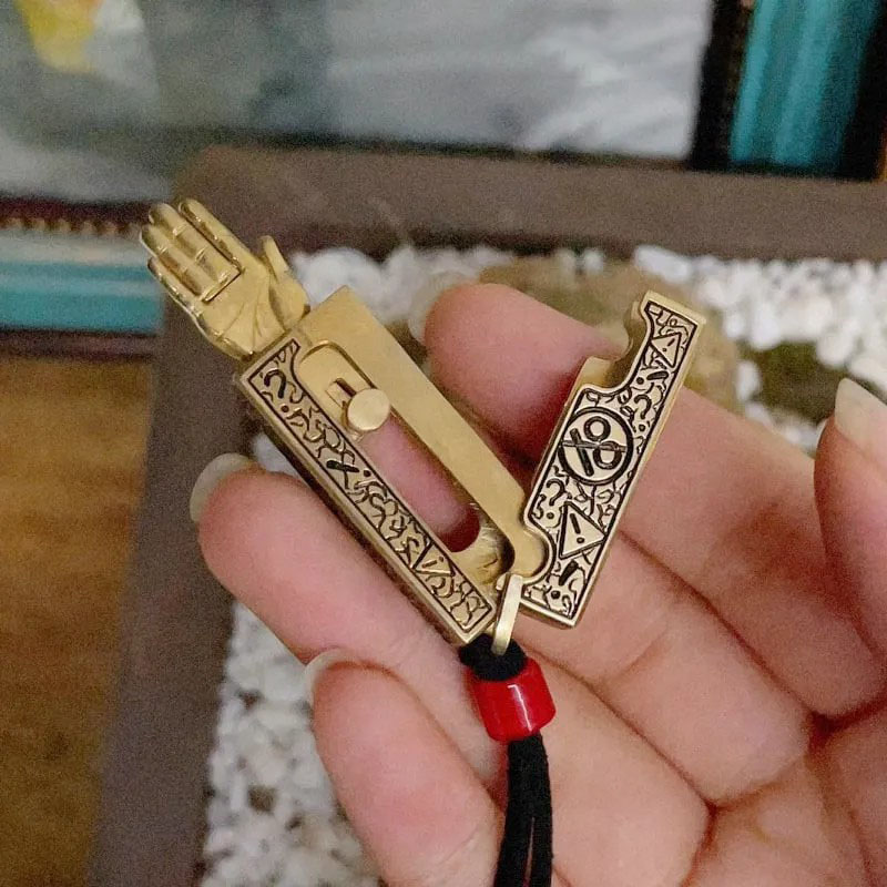 🔥Hot Sale 49% OFF -✋ Flip & Flick Fun Knife ✋