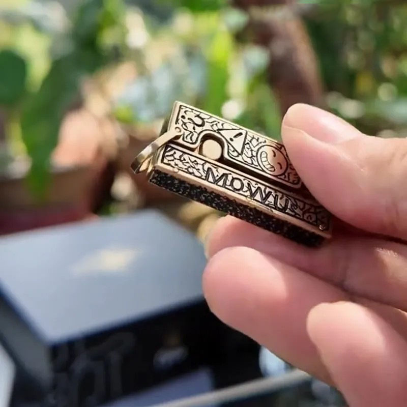 🔥Hot Sale 49% OFF -✋ Flip & Flick Fun Knife ✋