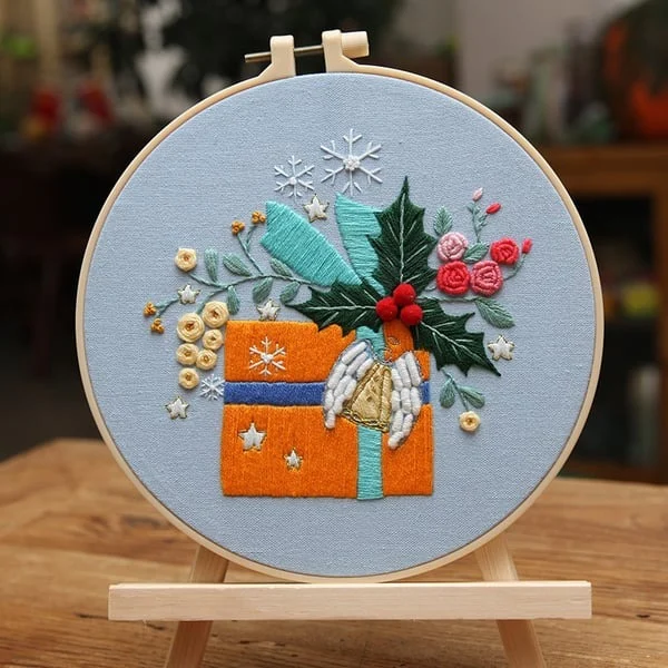 Christmas Embroidery Set