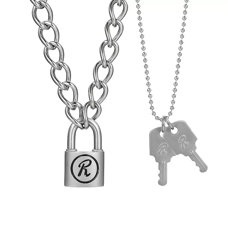 Nana Punk Lock key Couple R Necklace