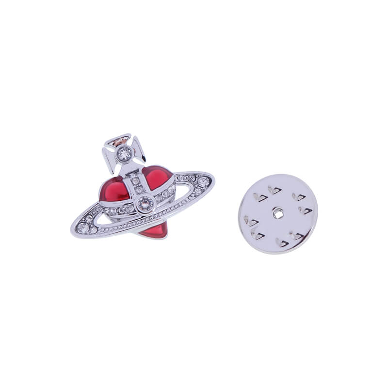 NEW DIAMANTE Heart Lapel Pin